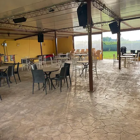 Fattoria Raffaelli مزرعة للإقامة